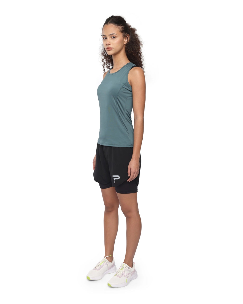 Momentum Tank